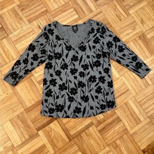Bobeau Gray Top with Black Floral Design